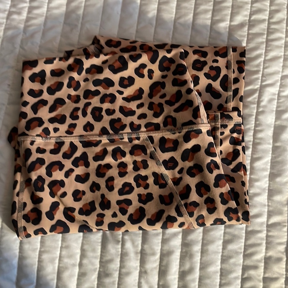 Fabletics 7/8 powerhold leggings